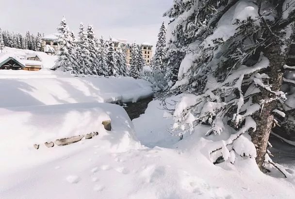 Снеговая карта-рекордсмен: где в России самые высокие сугробы