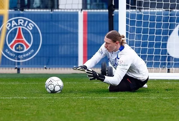 Вратарь «ПСЖ» Матвей Сафонов заявлен на матч Лиги чемпионов с «Ньюкаслом»