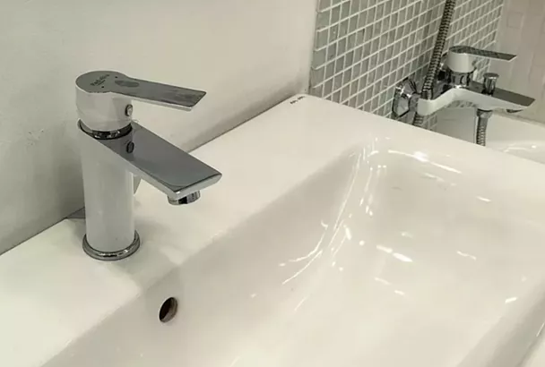 Аварийное отключение: три улицы в центре Краснодара остались без воды