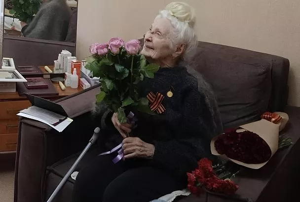 Губернатор Кубани Вениамин Кондратьев поздравил ветерана Великой Отечественной войны Тамару Кассаеву со 101-летием