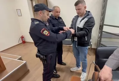 Экс-сотрудник УФНС осужден на 4 года в Краснодаре за разглашение налоговой тайны и взятку