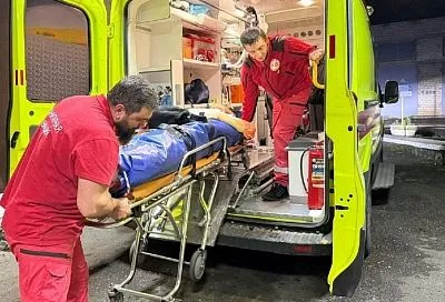 Врачи доставили из Сочи в Ставрополь пострадавшую в ДТП в Абхазии женщину
