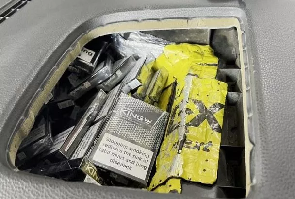 На границе Сочи с Абхазией задержана иномарка с партией контрабандных сигарет