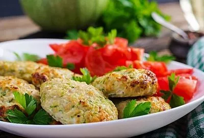 Котлеты "загадка для гостей" с куриным фаршем и кабачком - сочные, как из ресторана
