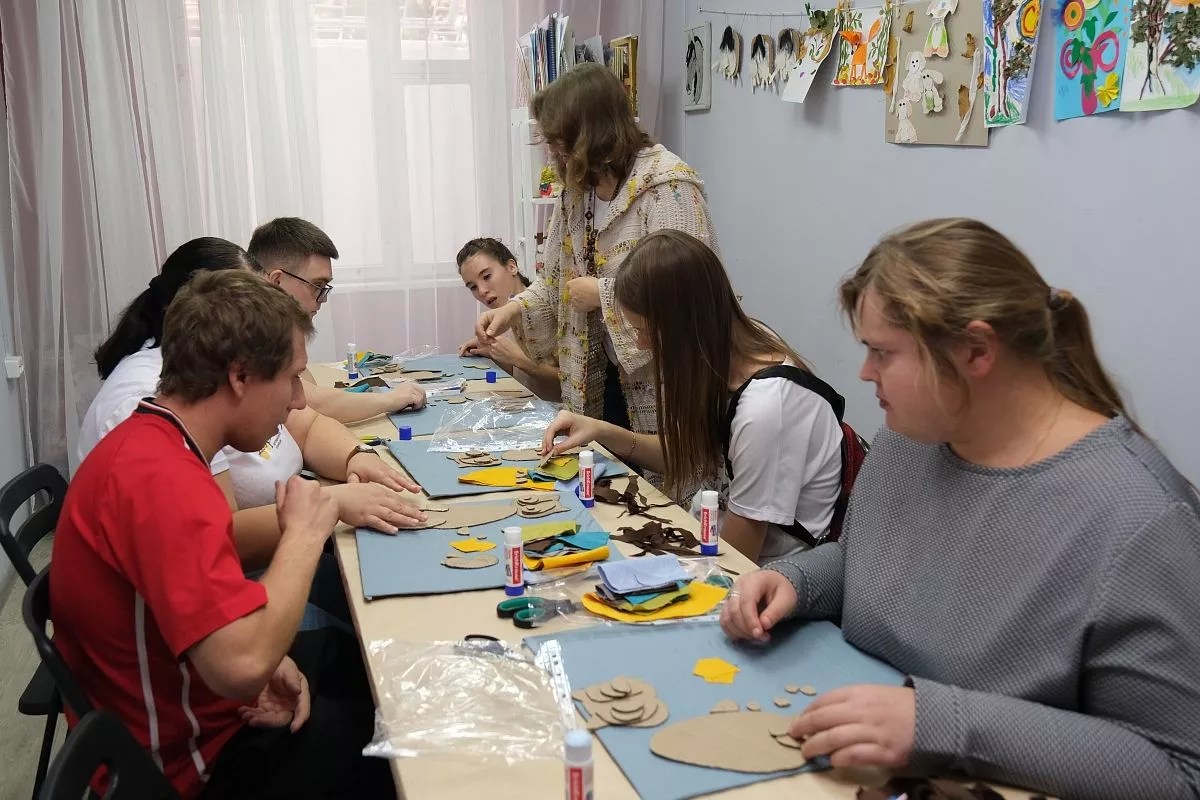 Ребята могут спокойно делать рутинную, монотонную работу, которая здоровому человеку кажется скучной и неинтересной.