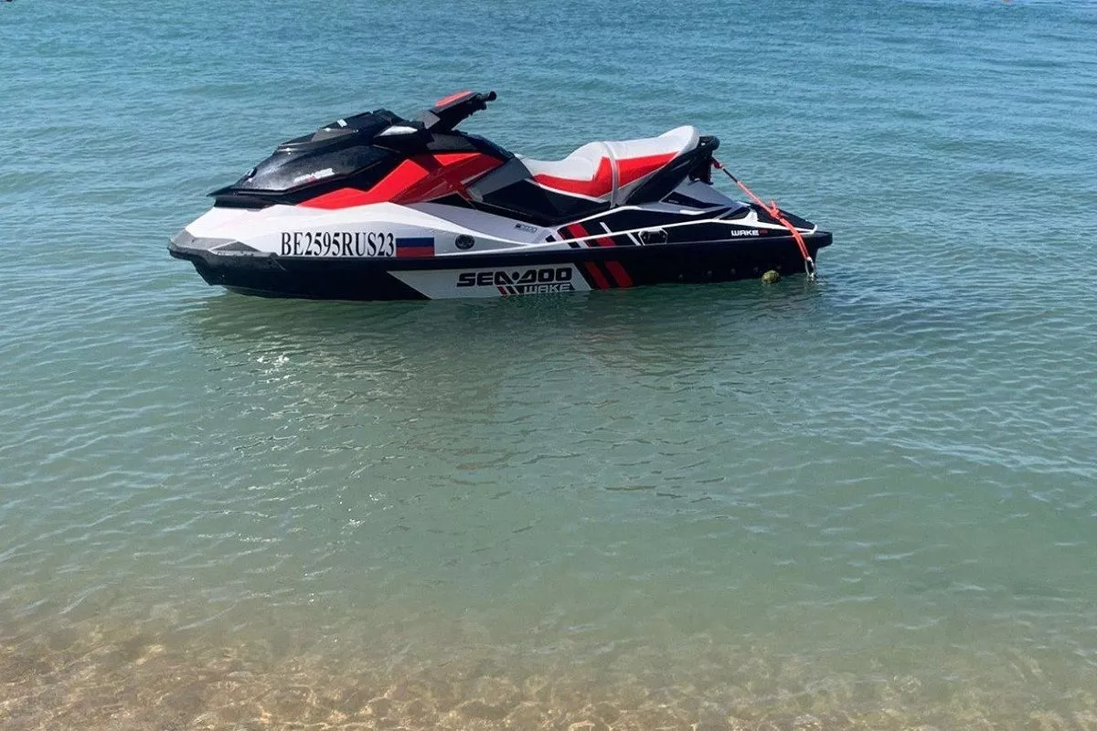 Турист пострадал при катании на водном аттракционе в Геленджике