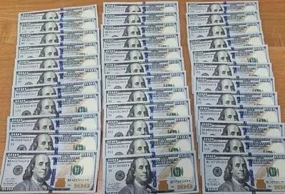 15 тыс. долларов изъяли таможенники в аэропорту Сочи у прилетевшего из Турции пассажира