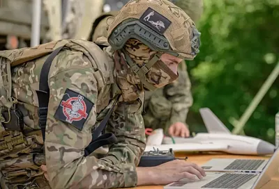 Российские войска поразили склад с беспилотниками под Киевом и сухогруз