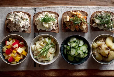 Семь забытых салатов из тетрадей советских хозяек: вкусно и за 500 рублей