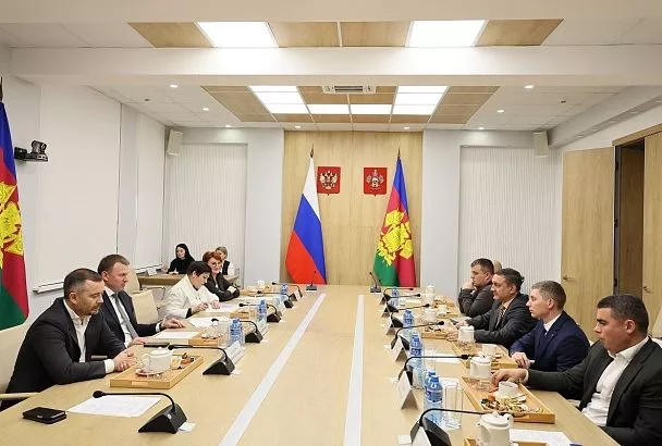 Вице-губернатор Евгений Пергун встретился с финалистами проекта «Герои Кубани»