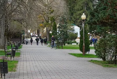 Тепло не спешит уходить: до +22 градусов вновь прогреется воздух в Краснодарском крае