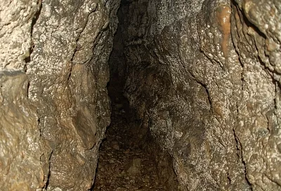 Ученые сделали важный вывод благодаря найденным в пещере на Кубани бусинам древних людей 