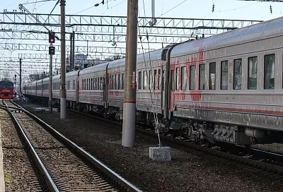 Более 20 поездов выбились из графика после происшествия на железной дороге в Ростовской области