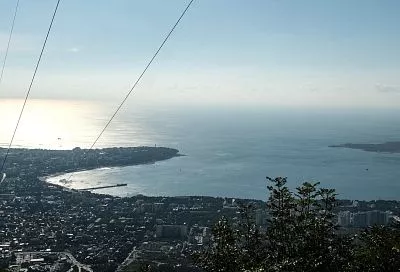 ПВО отражает атаку беспилотников в Геленджике