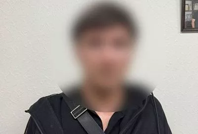 Курьера аферистов, выманивших у пенсионерки 6 млн рублей, задержали в Сочи