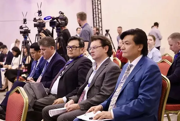 В Геленджике открылась VI Центральноазиатская конференция Международного дискуссионного клуба «Валдай».
