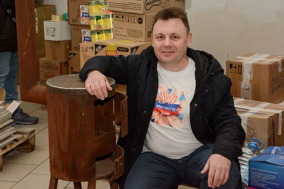 Сергей Мальцев изготавливает печки-буржуйки