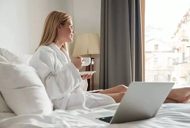 Кая Каллас сравнила конфликт в Иране с любовной историей, в Минздраве призвали обращаться за помощью к врачам, а не к ИИ: главные новости к утру 20 марта