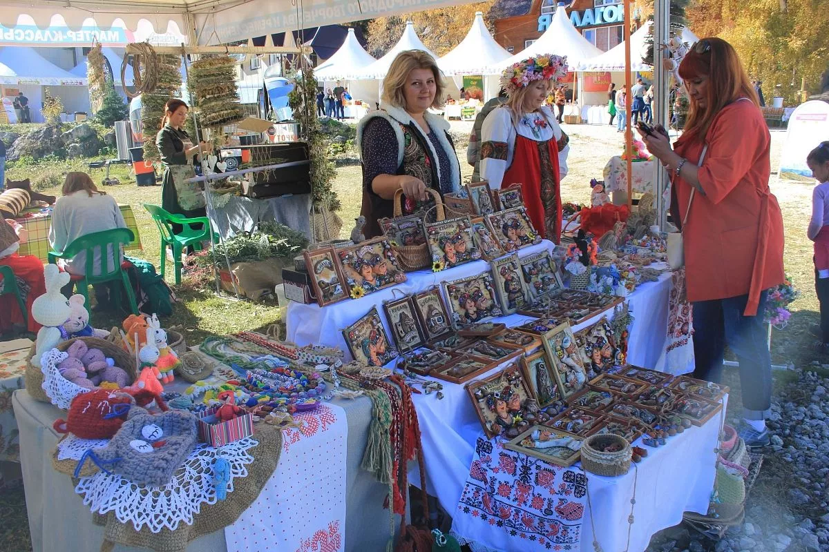 Фестиваль проводится уже четвертый год подряд министерством курортов, туризма и олимпийского наследия Краснодарского края. Фестиваль проводится уже четвертый год подряд министерством курортов, туризма и олимпийского наследия Краснодарского края.