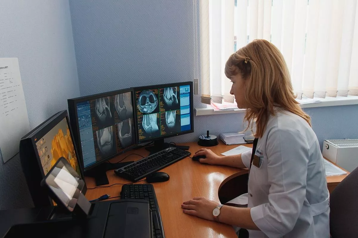 К чемпионату была усилена клинико-лабораторная база медучреждений в местах расположения баз команд. К чемпионату была усилена клинико-лабораторная база медучреждений в местах расположения баз команд.