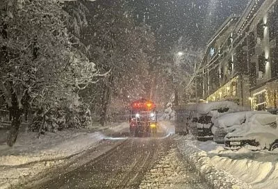 Какая обстановка в Сочи после ночной непогоды