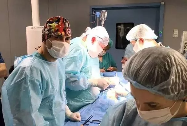 Врачи на Кубани успешно провели операцию 4-месячному ребенку с редкой опухолью желудка