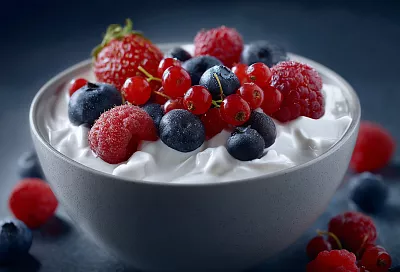 Йогурт без закваски: эксперимент с лимоном и чили