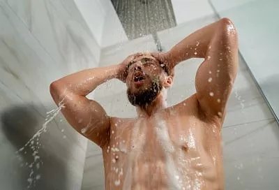 Для бодрости и укрепления здоровья: вот какой душ лучше всего принимать утром