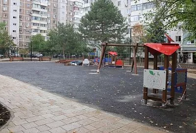 В Юбилейном микрорайоне Краснодара завершают благоустройство сквера имени Чепеги