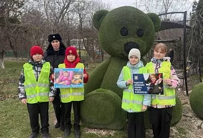 «Везу ребёнка безопасно»: в Новороссийске прошла профилактическая акция по безопасности дорожного движения