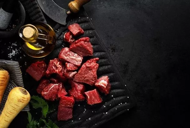 Сколько мяса в день нужно человеку: мнение гастроэнтеролога