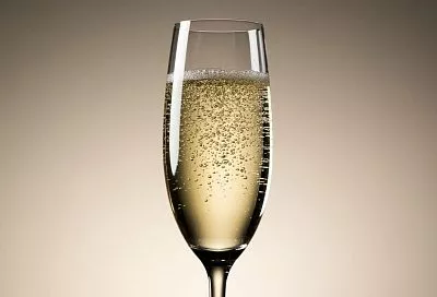 Спад после рекордов: как изменился рынок игристых вин в России в 2025 году