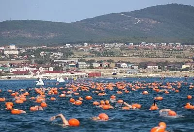 В Геленджике из-за шторма перенесли соревнования «Морская миля»