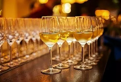 Почти 300 миллионов рублей поступило в бюджет Краснодарского края от лицензирования розничной продажи алкоголя в 2025 году