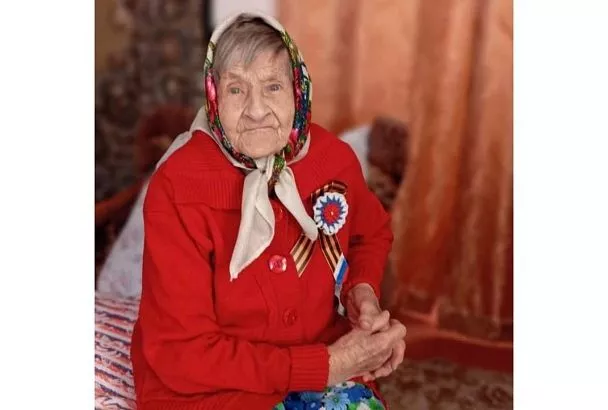 Губернатор Кубани Вениамин Кондратьев поздравил ветерана Великой Отечественной войны из Ейского района с вековым юбилеем