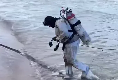 Более 260 мешков наполнили мазутом водолазы при погружениях у берегов поселка Джемете Анапы