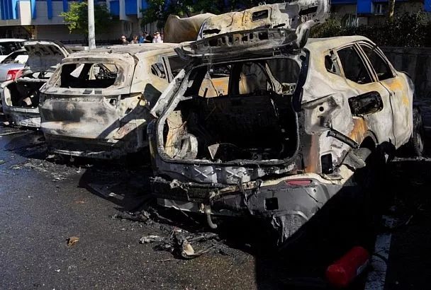 Оперштаб опубликовал фото последствий атаки украинских БПЛА по Новороссийску