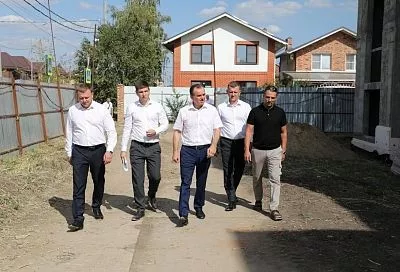 Губернатор Вениамин Кондратьев раскритиковал темпы строительства поликлиник в Краснодаре