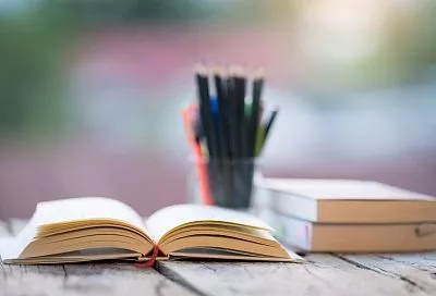 От «ред-флага» до «брейнрота»: «Грамота.ру» назвала финалистов языковой премии