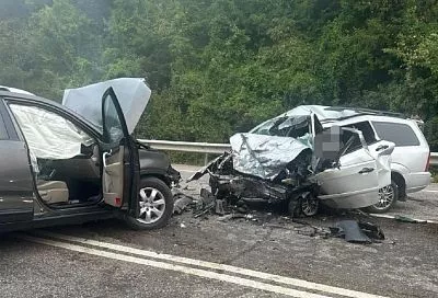 Водитель иномарки погиб в массовом ДТП на трассе М-4 «Дон» под Туапсе