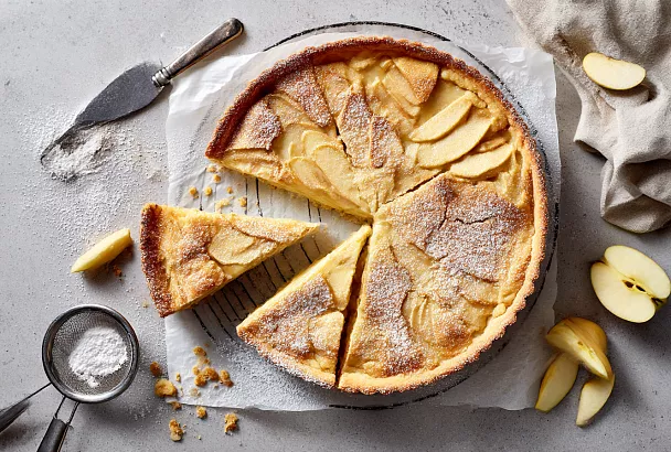 Яблочный пирог со сметанной заливкой