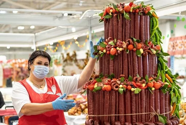 Фрукты, овощи, мясо и рыба: в Краснодаре проходит «Кубанская ярмарка»