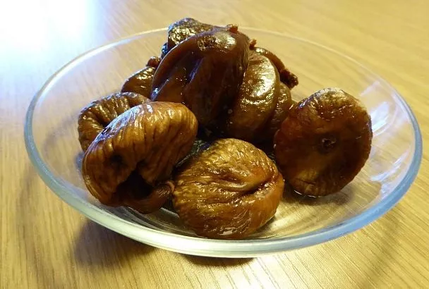 Нервы будут как канаты: реальные последствия включения сушеного инжира в свой рацион питания