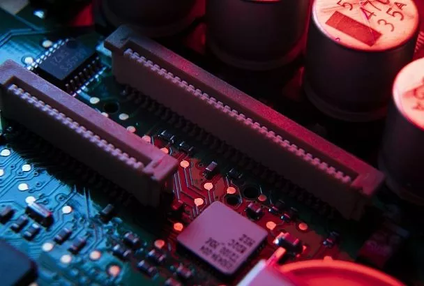 Nvidia сократит выпуск популярных видеокарт из-за дефицита памяти