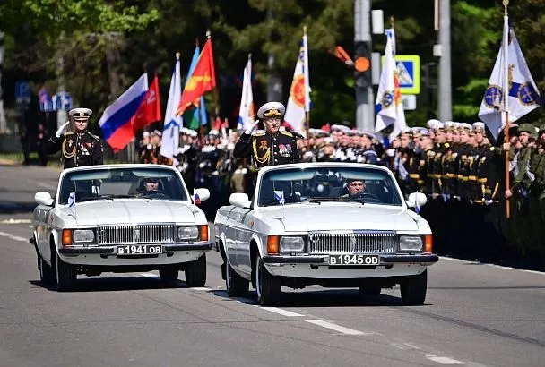 В Новороссийске прошел парад Победы