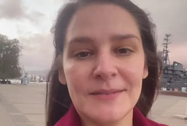 Актриса Глафира Тарханова сняла на видео прогулку по Новороссийску