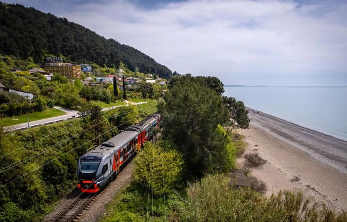 Более 152 тысяч пассажиров перевез поезд «Диоскурия» между Сириусом и Сухумом в 2025 году