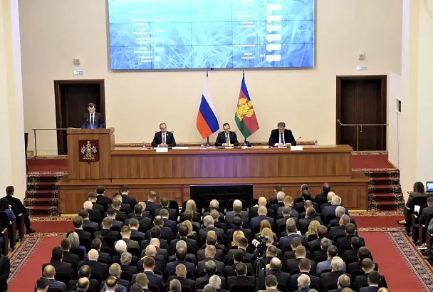 Губернатор Кубани Вениамин Кондратьев: «Впервые в истории региона мы получили рекордный урожай винограда – 313 тысяч тонн»