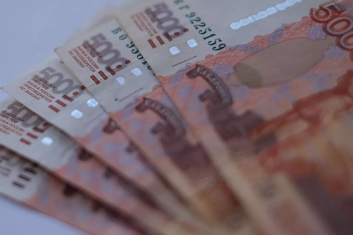 Стало известно, кто в Краснодаре может зарабатывать более 100 тыс. рублей