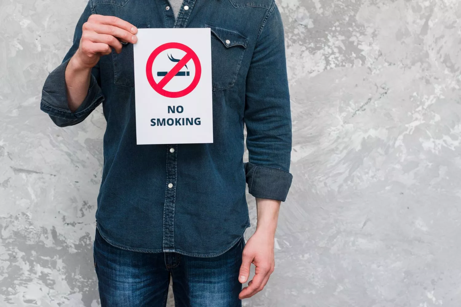 Частые перекуры на работе могут обернуться дисциплинаркой